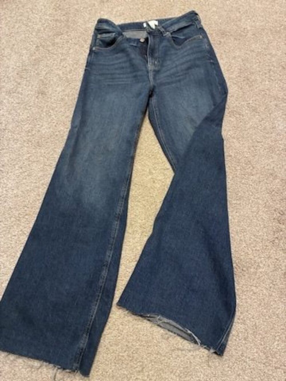 H&M High Rise Wide Leg Flare Jeans Dark Wash Raw Hem Size 8